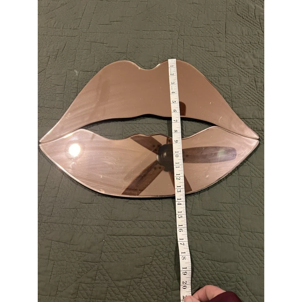 Mirror Lips Decor Very Sexy Measurements In Photos - Picture 3 of 7